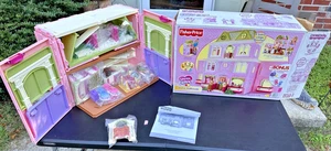 Fisher Price liebevolle Familie großes Puppenhaus Zwillinge neu versiegelte Stücke offene Schachtel - Bild 1 von 10