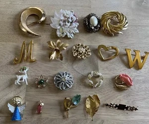Vintage Assorted Brooches 19 Total Pieces - Imagen 1 de 23