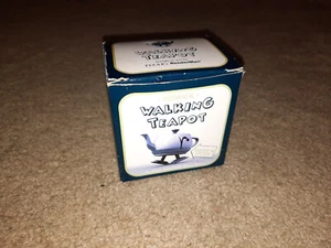 Siggraph Renderman Pixar Walking Teapot 2013 - Picture 1 of 7