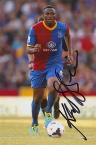 CRYSTAL PALACE HAND SIGNED KAGISHO DIKGACOI 6X4 PHOTO 1. - Picture 1 of 1