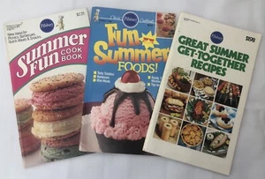 Vintage Small Pillsbury Cookbooks Summer Fun Foods Get-Together Recipes Set/3 K - Picture 1 of 10