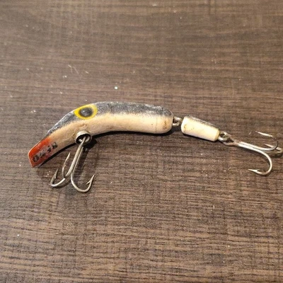 Винтажная рыболовная приманка 3 1/4 дюйма Beno на шарнирах  - Изображение 1 из 4
