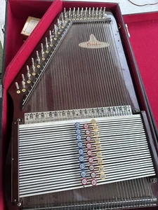 RBI Caroler by Rythm Band Inc. 27 Chord Read - Picture 1 of 8