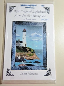 Patrón de edredón - Faro de Nueva Inglaterra, del mar al mar brillante, 27"x37" SIN CORTAR - Imagen 1 de 2