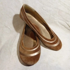 🩰 Capelli Ballet Flats sz 9.5 M Copper Suede Leatherette; Bronze Embellishments - Picture 1 of 19