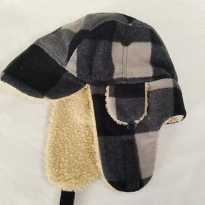 Boys Winter Fleece Hat Sherpa Lined Ear Flaps LARGE Black Gray Plaid Trapper - Picture 1 of 7