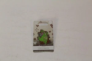 Disney Store Sketchbook Pin Pete's Dragon Limited Release Pin Trading New - Picture 1 of 2