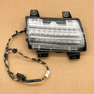Luz trasera lateral del pasajero OEM 21-23 Mercedes GLA250 GLA35 GLA45 luz señal de giro lámpara - Imagen 1 de 8