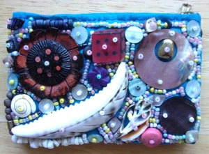 COIN WALLET - Square, Shells, Wood Beads - NEW WITHOUT TAG - Picture 1 of 5
