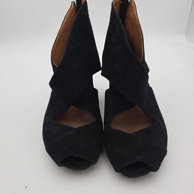 Earthies Cristiana Women's 7.5 Black Suede Peep Toe Ankle Booties Comfort Zipper - Image 1 of 4