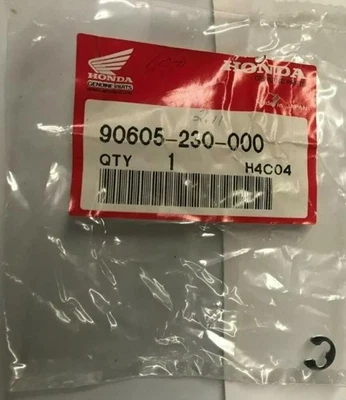 NUEVO HONDA CL125 SS125 XL100 CL100 SL125 CIRCLIP (5MM) 90605-230-000 Foto 1 de 4