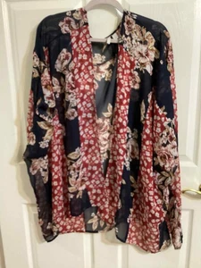 Damen Est 1946 Marke Kimono Größe Large blau und rot geblümt - Bild 1 von 3