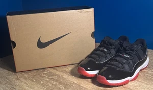 Nike Air Jordan XI 11 Retro Low "Bred" Black/Varsity Red FV5104-006 - Größe 9 - Bild 1 von 9