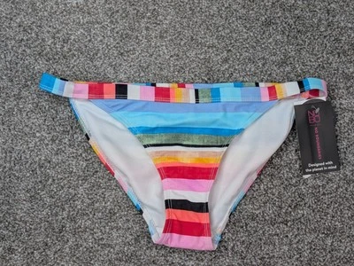 Parte inferior de bikini No Boundaries para mujer S rosa azul a rayas correa de cadera simple nueva con etiquetas Foto 1 de 4