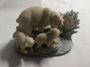 Polar Bear Family Clock - Picture 1 of 12