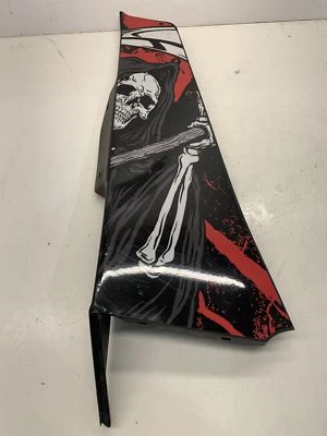 Panel, lateral superior trasero, derecho con calcomanía - Arctic Cat Wildcat X 1000 2016 Foto 1 de 4