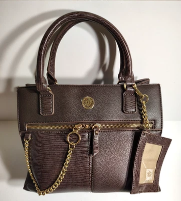 Elegante Cartera Anne Klein Marrón con Cuero Sintético Texturizado + Herrajes Tono Dorado Foto 1 de 4