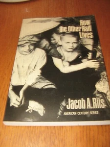 How the Other Half Lives by Jacob A. Riis - Hill and Wang TPB (1957) - Imagen 1 de 6