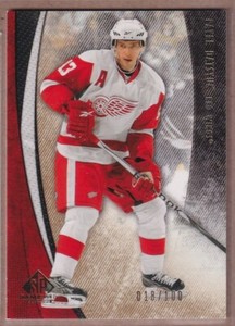 2010-11 SP Game Used Gold #35 Pavel Datsyuk /100 - Detroit Red Wings
