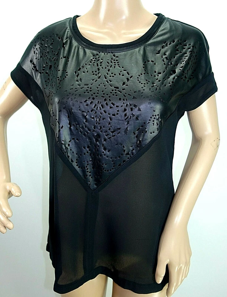 CB Established 1962 Women Plus Size 1x Red Black Floral Tunic Top Blouse Shirt