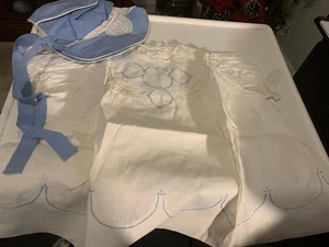 Vintage Baby Girl Dress White w/ Blue Embroidery Lace Collar & Hat -LOT29-27 - Picture 1 of 4