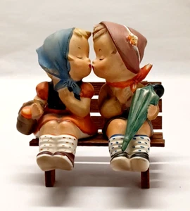 FINAL WEEK! Vintage Napco 1959 Kissing Cousins Bench 3pc Figurine Set DON'T MISS - Picture 1 of 5