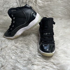 Las mejores ofertas en Zapatos negros Jordan Charol para Niños | eBay