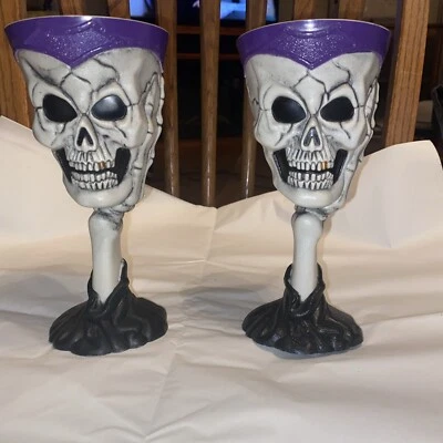 Halloween o Ritual Plástico Copas de Vino Calavera en Esqueleto Mano Lote de 2 Tazas Foto 1 de 4
