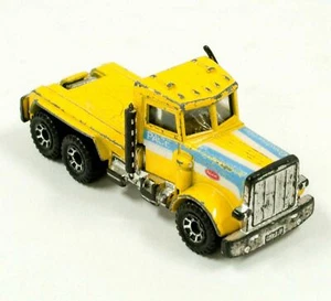 Matchbox Peterbilt Truck 1981 1:80 Yellow Vintage Toy Car Diecast AG155 - Picture 1 of 3