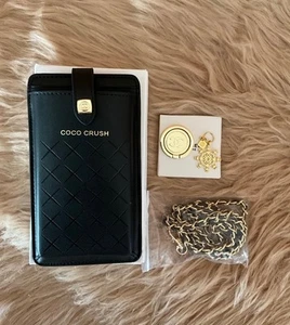 Lot pochette écharpe smartphone Chanel nouveauté, support bague et breloque neuf et jamais utilisé - Photo 1 sur 8