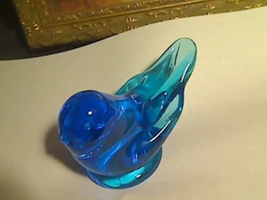 Hand Blown Art Glass Blue Bird Figurine Paperweight 2.5 inches tall - Picture 1 of 4