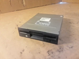 Samsung SFD-321B Micro Floppy Disk Drive - Picture 1 of 8