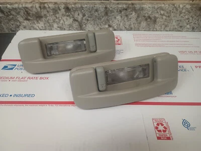 Chrysler 300 2005-2007 par manija de agarre izquierda y derecha con luz Foto 1 de 3