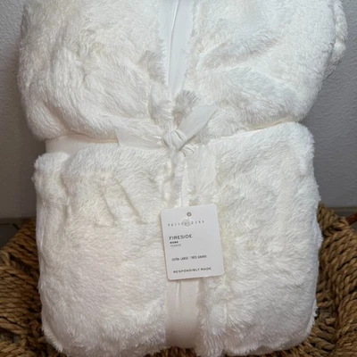 ХАЛАТ У КАМИНА POTTERY BARN, XL ~ ЦВЕТА СЛОНОВОЙ КОСТИ ~ УЮТНЫЙ МЯГКИЙ ФЛИСОВЫЙ ХАЛАТ С КАПЮШОНОМ - Изображение 1 из 4