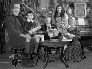 The Munsters  TV  Show  refrigerator magnet 3 1/2 x 4 1/2" - Picture 1 of 1