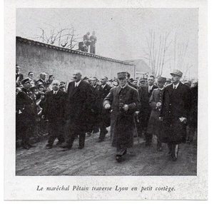 1940  --  LE CHEF DE  L ETAT TRAVERSANT LYON    Y629 - Picture 1 of 1