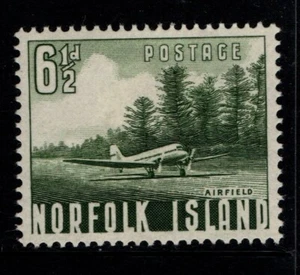 Norfolk Island 1953 6½d Airfield SG14 MNH - Bild 1 von 1