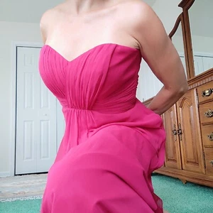 NEU ROT CHIFFON PARTY LANG ABSCHLUSSBALL FORMELL ANLASS KLEID GRÖSSE ca. 8-10  - Bild 1 von 12