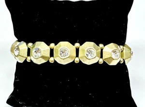 Lia Sophia "Amplify” Matte Gold Center Round Cut Crystals Stretch Bracelet - Picture 1 of 3