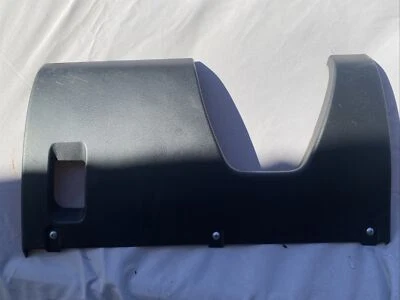 Suzuki Grand Vitara 2006-2008 panel de retroceso debajo del tablero OEM negro Foto 1 de 4