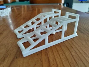 1:10 Scale 3D Model RC Vehicle Car Ramps (Pair) Garage Diorama - Unpainted - Picture 1 of 3