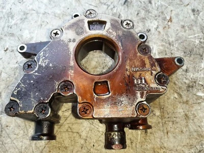 04-09 Nissan Titan Armada 5.6 Oil Pump Complete in Housing - Running Donor - Image 1 of 4