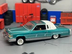 1981 81 Cadillac Coupe Deville Lowrider With Adjustable Suspension 1/64 Revell - Picture 1 of 18