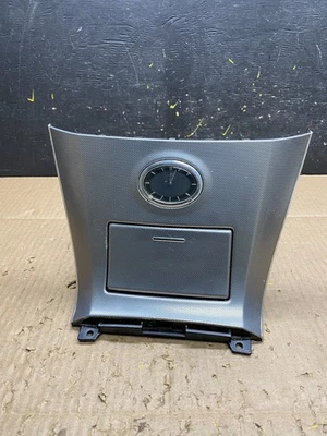 Оригинальная рамка для хранения часов на центральной консоли Infiniti Fx35 2006 2007 2008 годов выпуска v1502 DG - Изображение 1 из 4