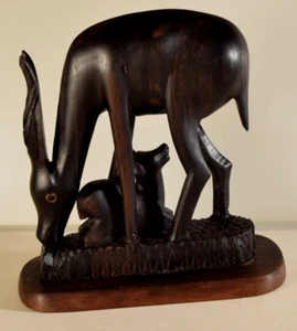 African Deer & Fawn Carved Wood Wooden Antelope Figure Vintage Statue - Picture 1 of 10
