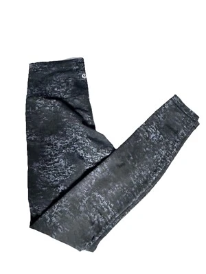 Lululemon Wunder Under Cropped Tight Size 6 Black/Blue Abstract Print Yoga - Image 1 of 4