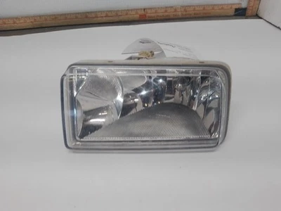 Passenger Right Fog Light Chevrolet Silverado 1500 12389743 - Image 1 of 4