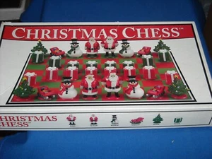 Rare Christmas Chess Set - Big League Promotions Santa Novelty 2001 Complete - Picture 1 of 4