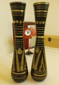 Jarrones de latón India de 2, 12 pulgadas de alto grabados - Imagen 1 de 7