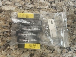 Bosch Super (Porsche 911 996 TT Spark Plug) Lot Of 6 - Picture 1 of 4